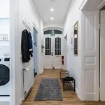 Hochwertige Altbauwohnung Im Modernen Stil In - Kueche - Terrasse - Wlan - Zentral Wiesbaden