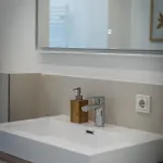 Apartmán Hochwertige Altbauwohnung Im Modernen Stil In - Kueche - Terrasse - Wlan - Zentral Wiesbaden