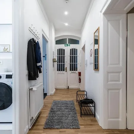 Hochwertige Altbauwohnung Im Modernen Stil In - Kueche - Terrasse - Wlan - Zentral 威斯巴登