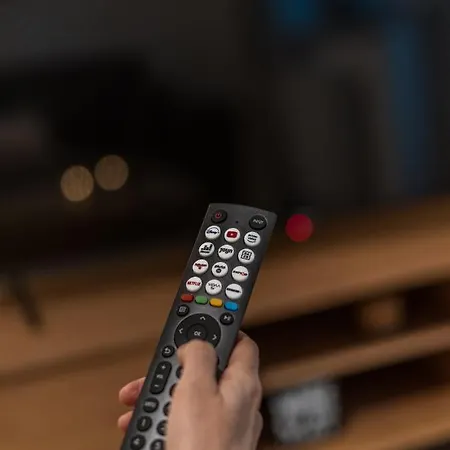 Hochwertige Altbauwohnung Im Modernen Stil In - Kueche - Terrasse - Wlan - Zentral