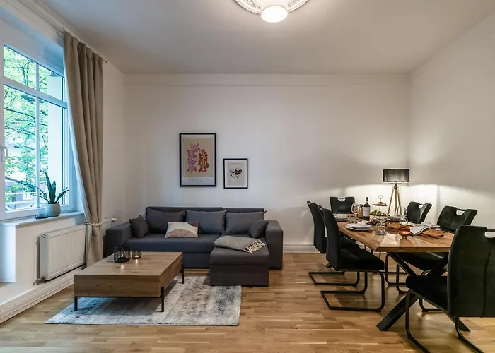 Hochwertige Altbauwohnung Im Modernen Stil In - Kueche - Terrasse - Wlan - Zentral 아파트 비스바덴